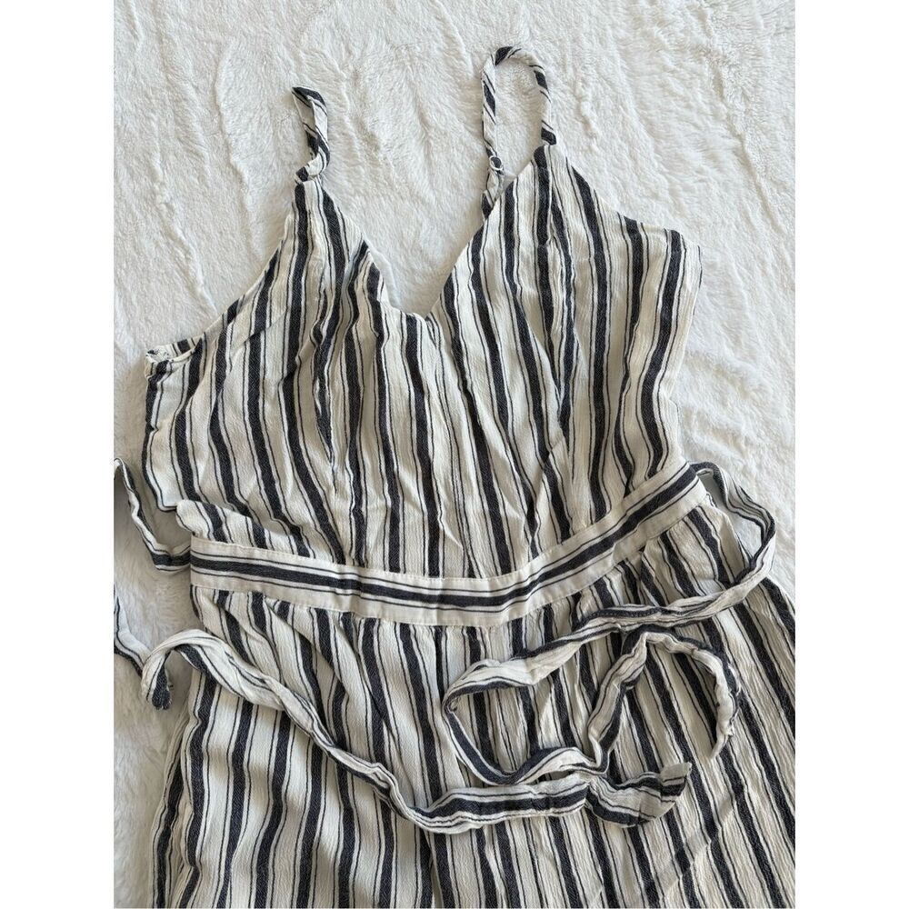 American Eagle Outfitters Jumpsuit Medium